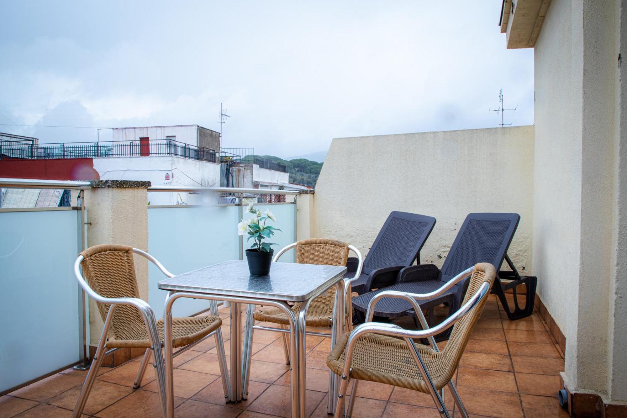 Apartamentos Comfort Calella Exterior photo