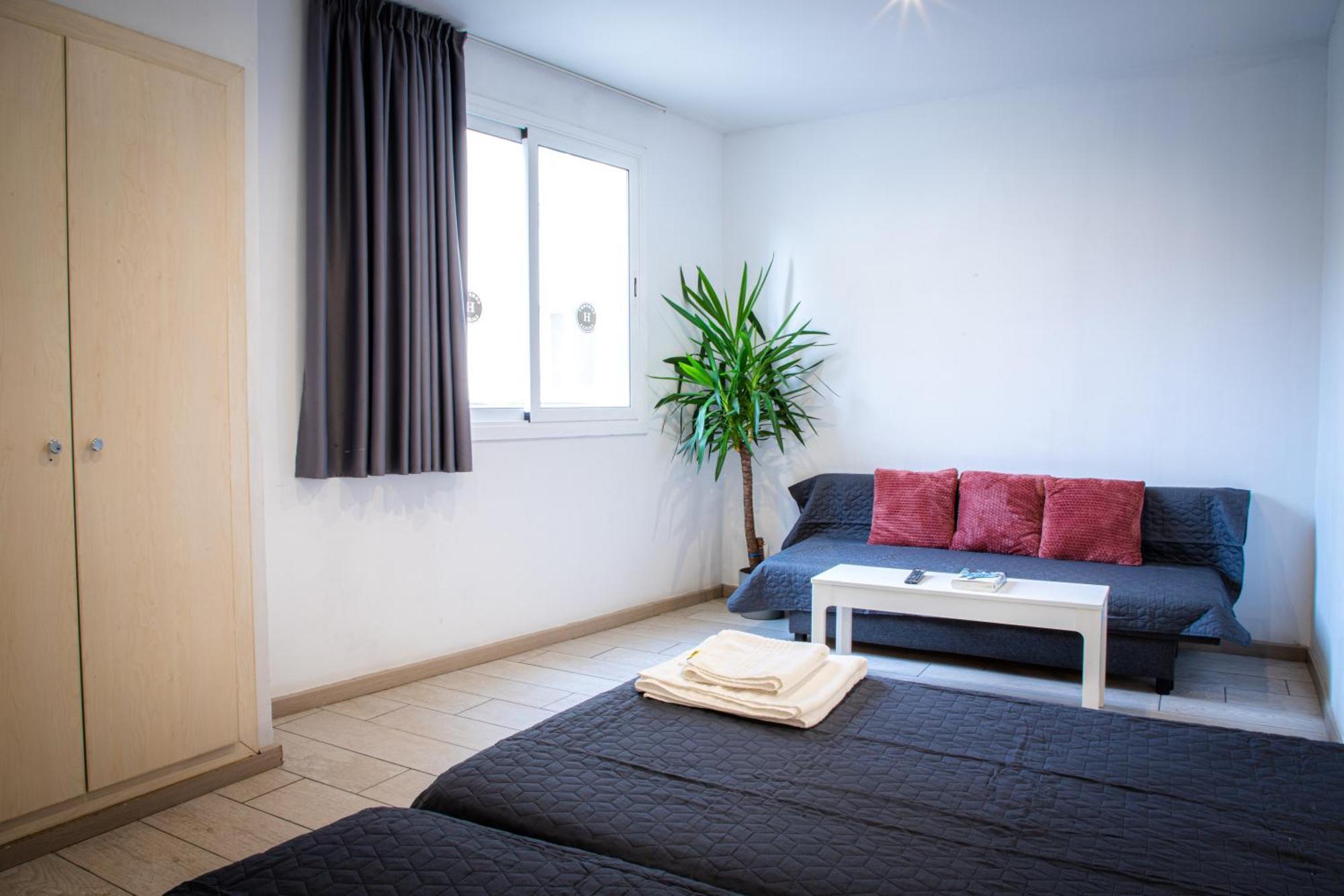 Apartamentos Comfort Calella Exterior photo