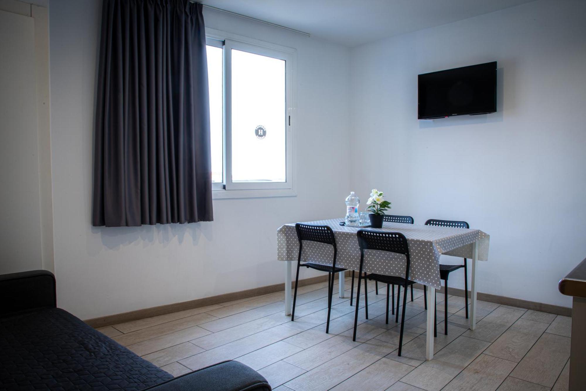 Apartamentos Comfort Calella Exterior photo